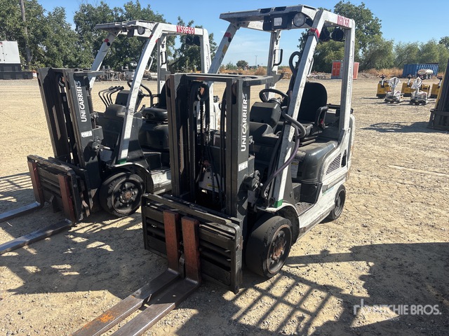 2015 Nissan CF40LP 4000 lb Cushion Tire Forklift