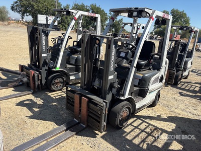 2015 Nissan CF40LP 4000 lb Cushion Tire Forklift