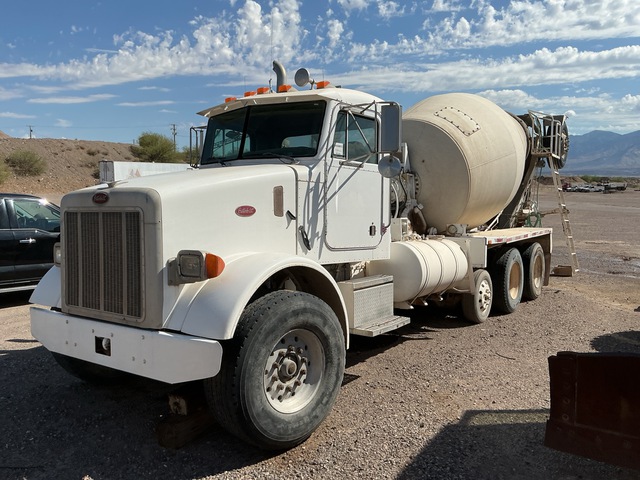 2005 Peterbilt 357 Mixer Truck