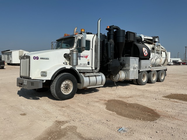 Vactor on 2014 Kenworth T800 8x6 Vacuum Excavator Truck