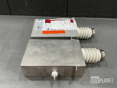 (2) Raytheon 724518-1 Plastic Dielectric Fixed Capacitors