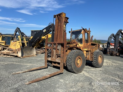 1977 Cat 966C 4x4 を見 Rough Terrain Forklift