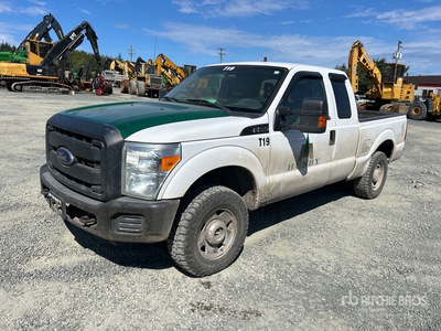2012 Ford F-250 XL 4x4 Extended Cab Pickup