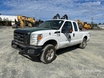 2012 Ford F-250 XL 4x4 Extended Cab Pickup