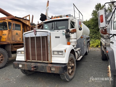 Kenworth 18600 L 6x4 Fuel Truck