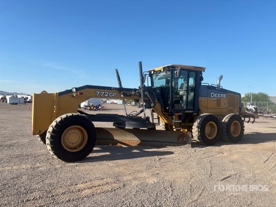 2015 John Deere 772GP Motor Grader