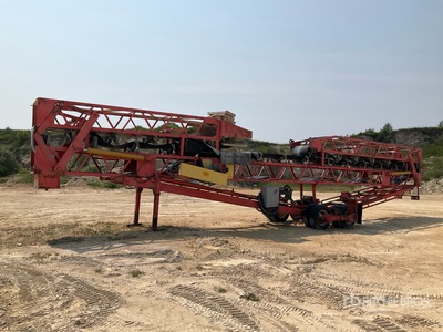 Kafka 36 in x 110 ft Portable Radial Stacking Transportador