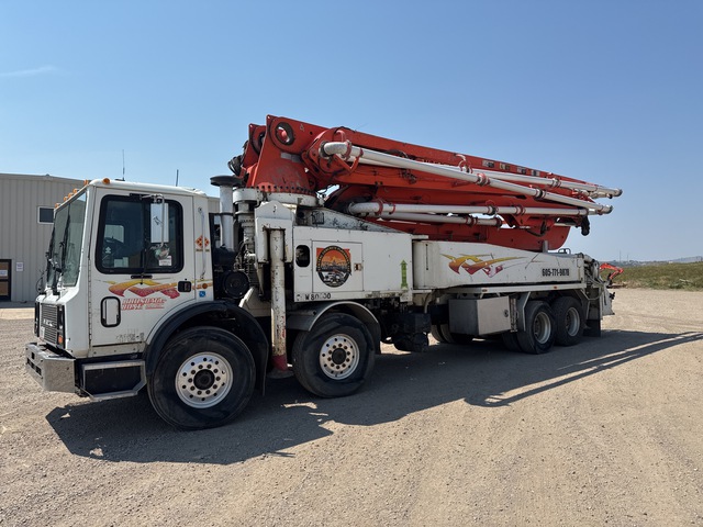 Putzmeister on 2007 Mack MR688S 8x4 Twin-Steer Concrete Pump Truck