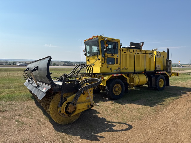 M-B Companies Inc. on 2005 Oshkosh HB-2723 Sweeper Truck