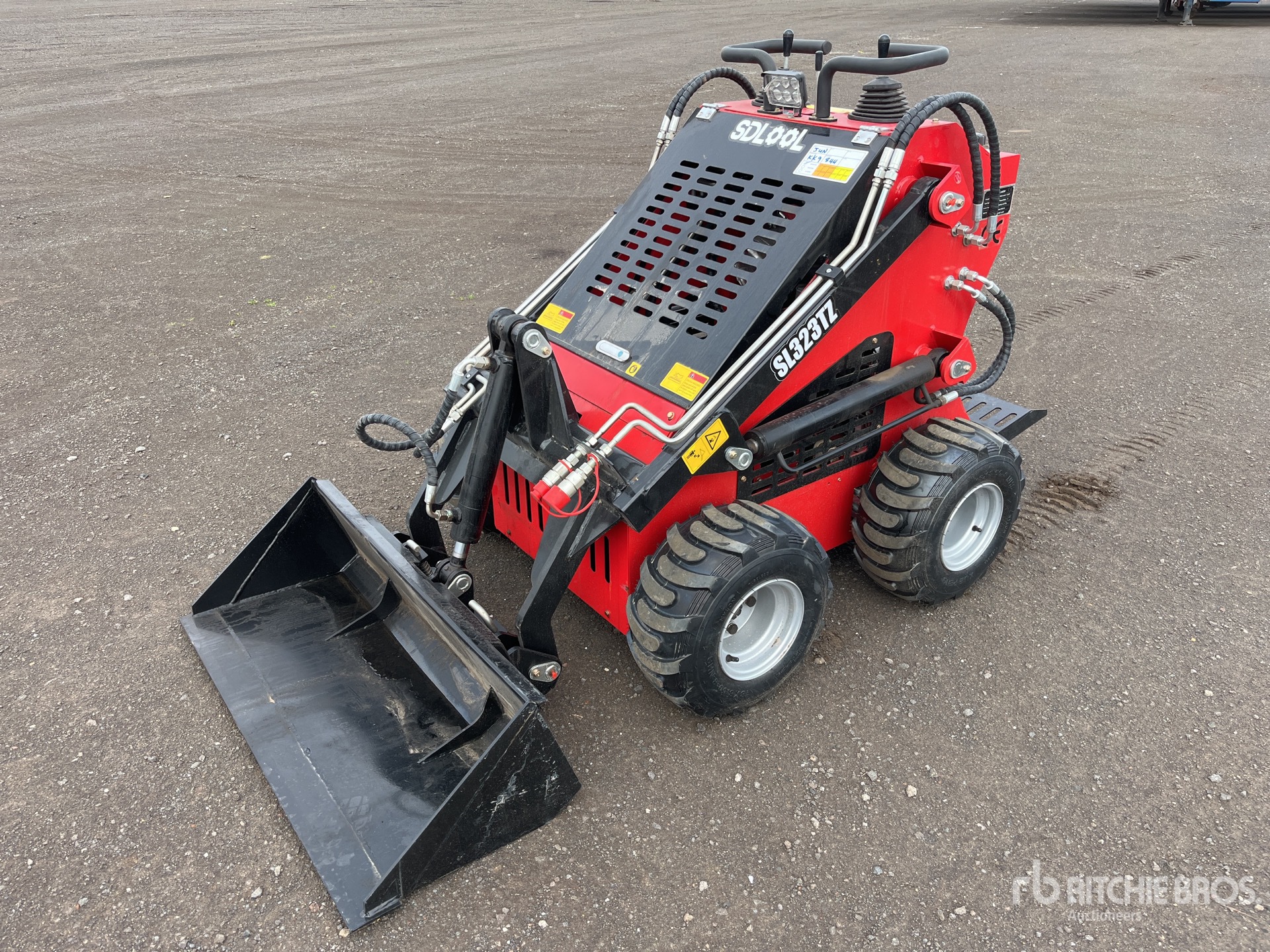 2026 SDLOOL SL-323TZD Mini Skid Steer Loader (Unused)