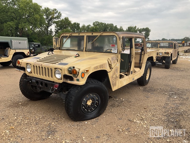 AM General M1097R1 HMMWV 4 Door Soft Top w/Truck Body