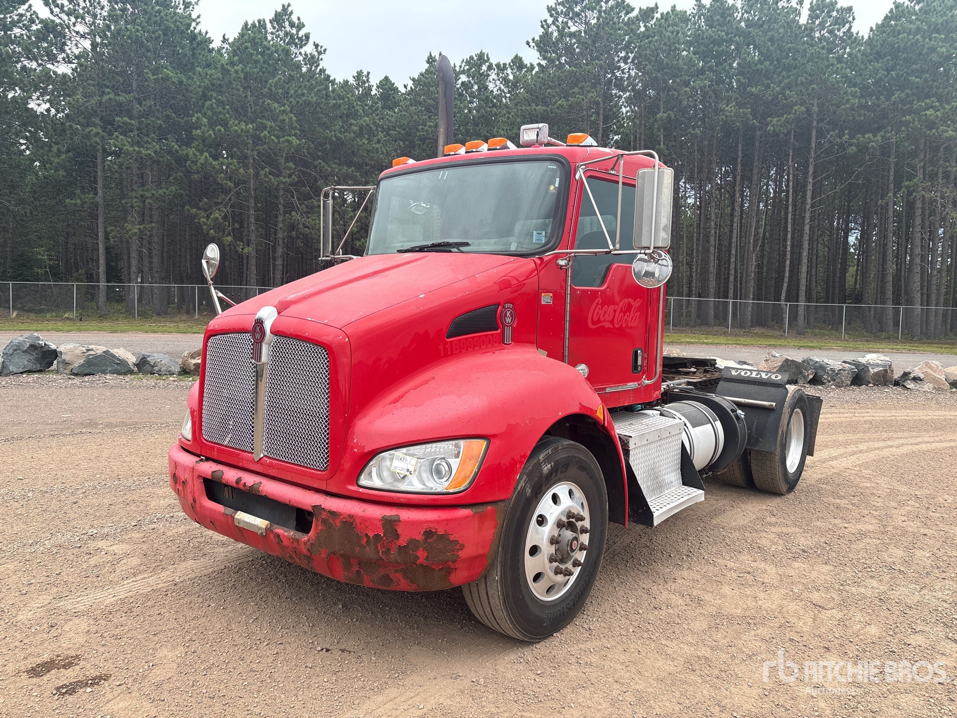 2012 Kenworth T370 4x2 S/A Day Cab Truck Tractor