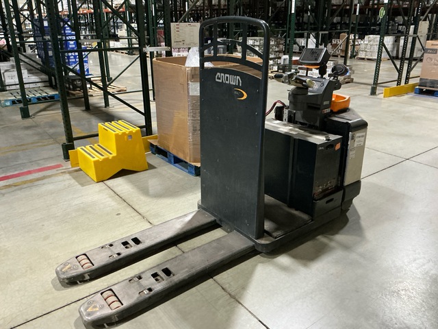 2016 Crown PC4500-80 8000 lb Pallet Jack