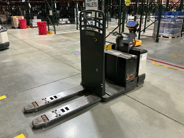 2016 Crown PC4500-80 8000 lb Pallet Jack