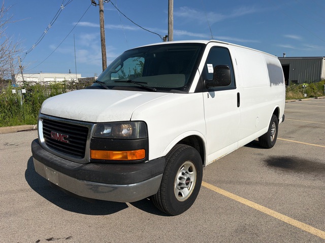 2016 GMC Savana Cargo Van