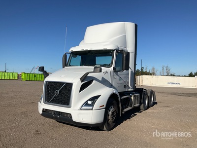 2022 Volvo VNR 6x4 T/A Day Cab Truck Tractor