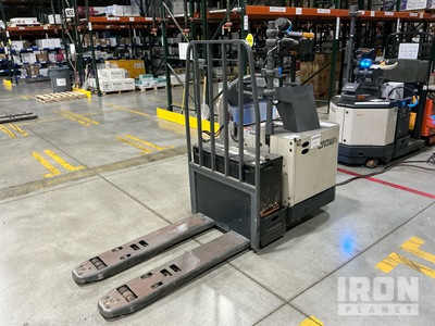 2019 Crown PR4500-80 8000 lb Electric Transpalette