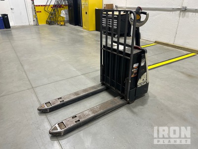 2017 Crown WP3035-45 4500 lb Transpalette