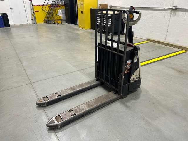 2017 Crown WP3035-45 4500 lb Pallet Jack