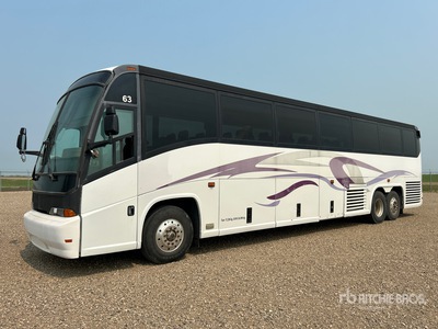 1999 MCI 102-EL3 6x2 56-Seat Transit حافلة