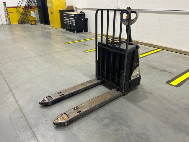 2017 Crown WP3035-45 4500 lb Pallet Jack