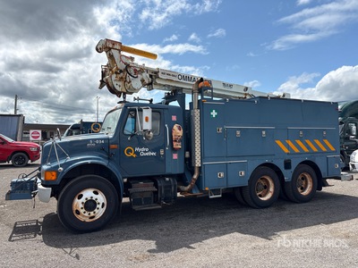 2002 Terex Commander 4047 14.6 m on 2002 International 4900 6x4 Bucket Truck