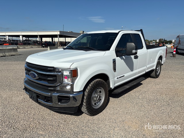 2022 Ford F-250 XL 4x2 Extended Cab Pickup