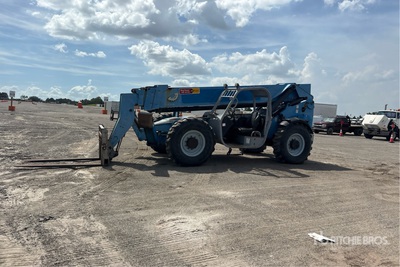 2013 Genie GTH-1056 Telehandler