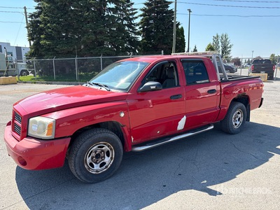 2007 Dodge Dakota 4x4 Crew Cab Pickup