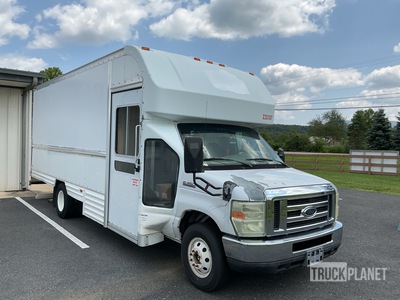 2008 Ford E-350 CUTAWAY Cargo Van