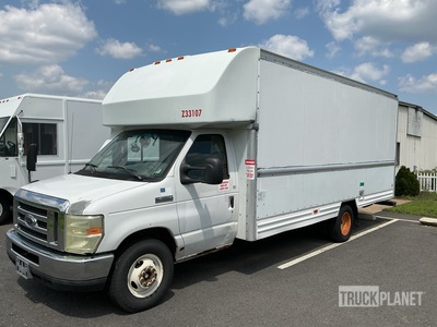 2008 Ford E-350 Van Truck