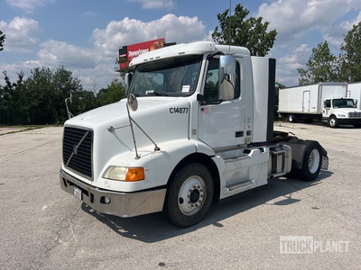 2017 Volvo VNM 4x2 S/A Day Cab Truck Tractor