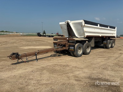 2008 Cross Country 27 ft Quad/A Remolque banera