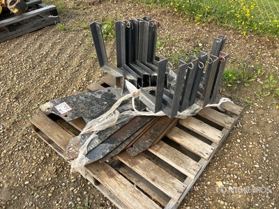 Quantity of (8) Grader Fender Bracket