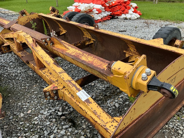 2003 Reynolds LS14 14 ft Semi-Mount Box Blade
