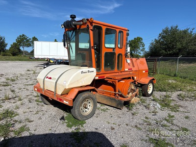 2018 Broce RJT-350 Self-Propelled Broom (Inoperable)