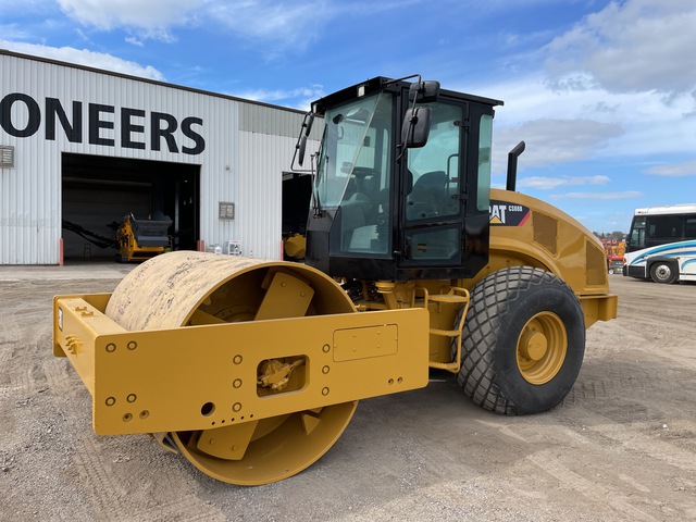 2017 Cat CS66B Smooth Drum Compactor