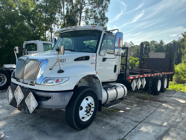 2015 International 7400 6x4 Cylinder Pallet Flatbed Truck