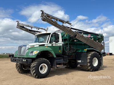 2004 International 7600 70 ft Air Boom 4x2 Floater Aplikator nawozów