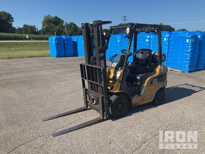 2012 Cat 3500 1900 lb Pneumatic Tire Heftruck