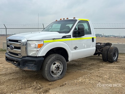 2016 Ford F-350 XL 4x4 الكابينة والهيكل
