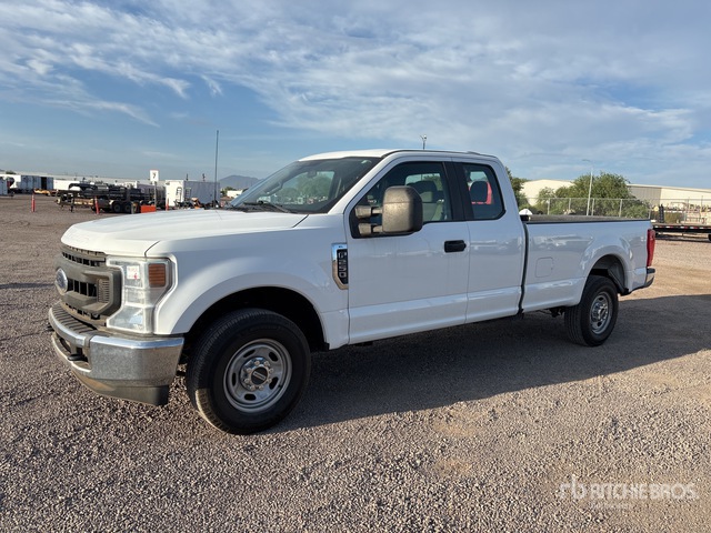 2021 Ford F-250 XL 4x2 Extended Cab Pickup