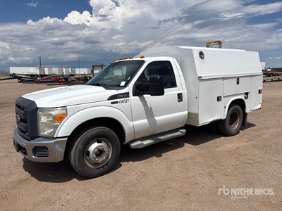 2015 Ford F-350 XL 4x2 Autocarro di servizio
