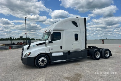 2019 Freightliner Cascadia 126 6x4 **REBUILT TITLE** T/A Slaapcabine Trekker
