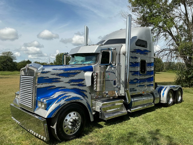 2006 Kenworth W900 6x4 T/A Sleeper Truck Tractor