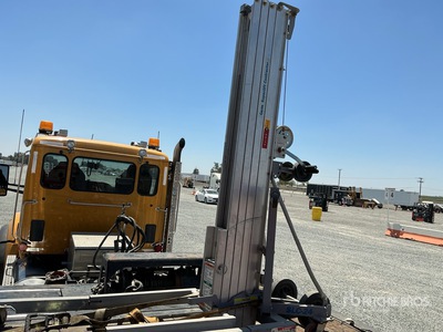 Genie SLC24 Material Hoist