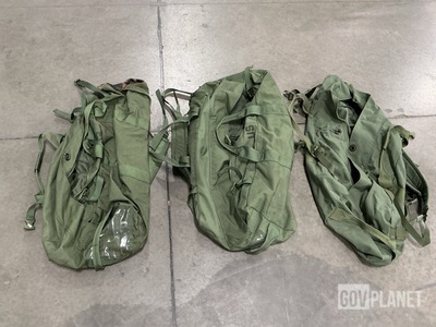 (117) Duffel Bags