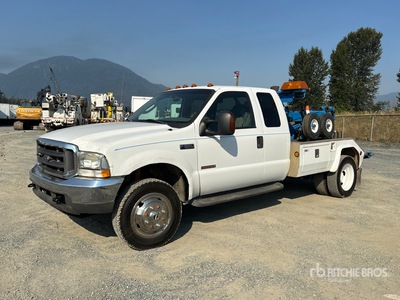 2004 Ford F-550 XLT 4x2 Extended Cab Tow Truck
