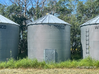 Westeel Rosco +/- 1400 bu 5 Ring Grain Bin