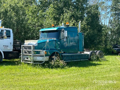 1995 White/GMC WIA 6x4 T/A Sleeper Truck Tractor
